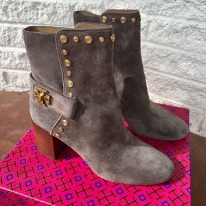 Tory burch Kira 70MM suede stud bootie